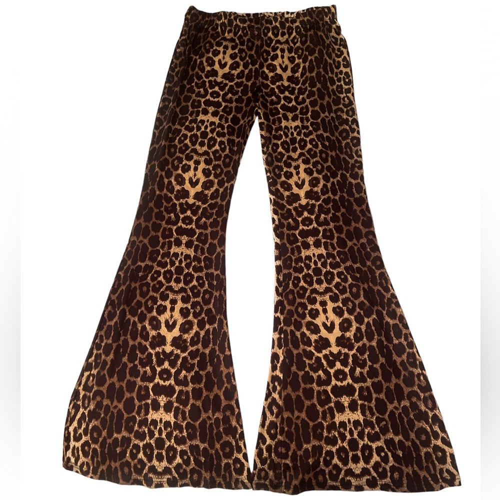 XL Cheetah print flair pants/bell bottoms